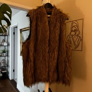 Hinge Faux Fur Vest in Brown